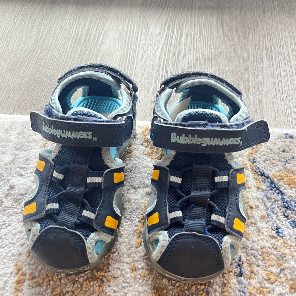 BUBBLEGUMMERS sandals for baby boy size 6.5 color Blue and orange